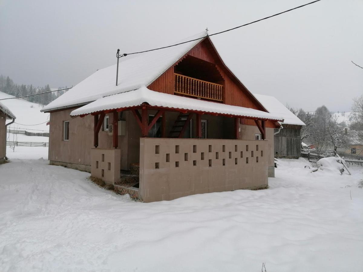 Ugralet Apartment Lunca de Sus Luaran gambar