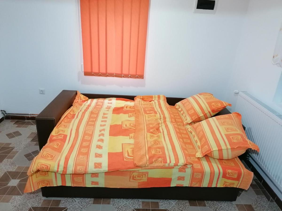 Ugralet Apartment Lunca de Sus Luaran gambar